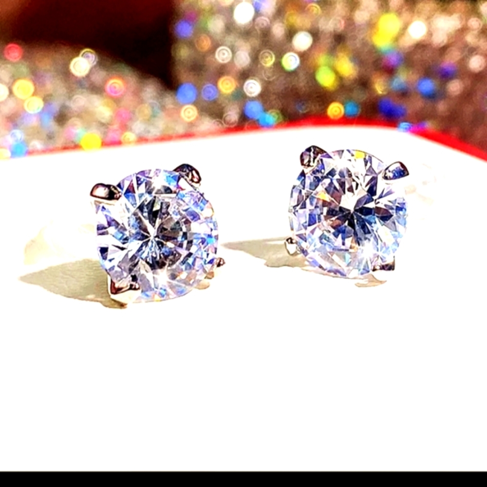 COPY - White Gold with moisonite 8mm stone ! NWTS!